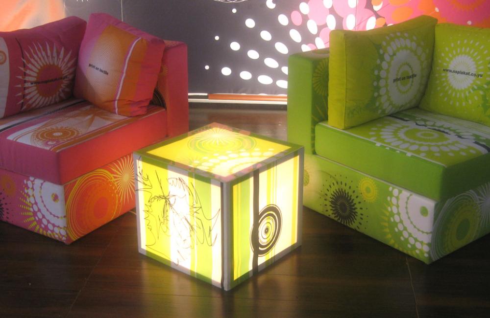 OSVIJETLJENA TEKSTILNA KUTIJA