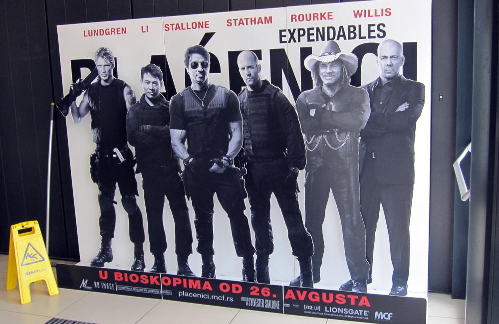 RAVNI  DISPLAY